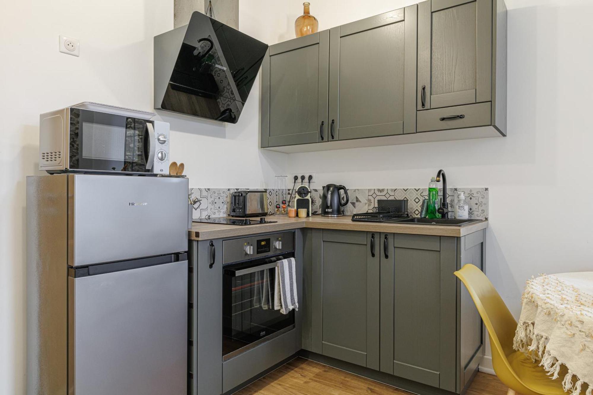 Old Town Antibes Superb New Flat, For 3, Ac, Wi-Fi Apartment Exterior photo