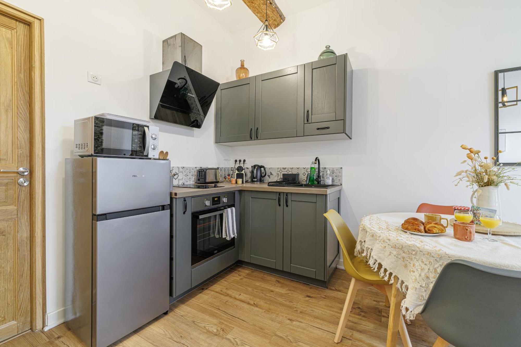 Old Town Antibes Superb New Flat, For 3, Ac, Wi-Fi Apartment Exterior photo