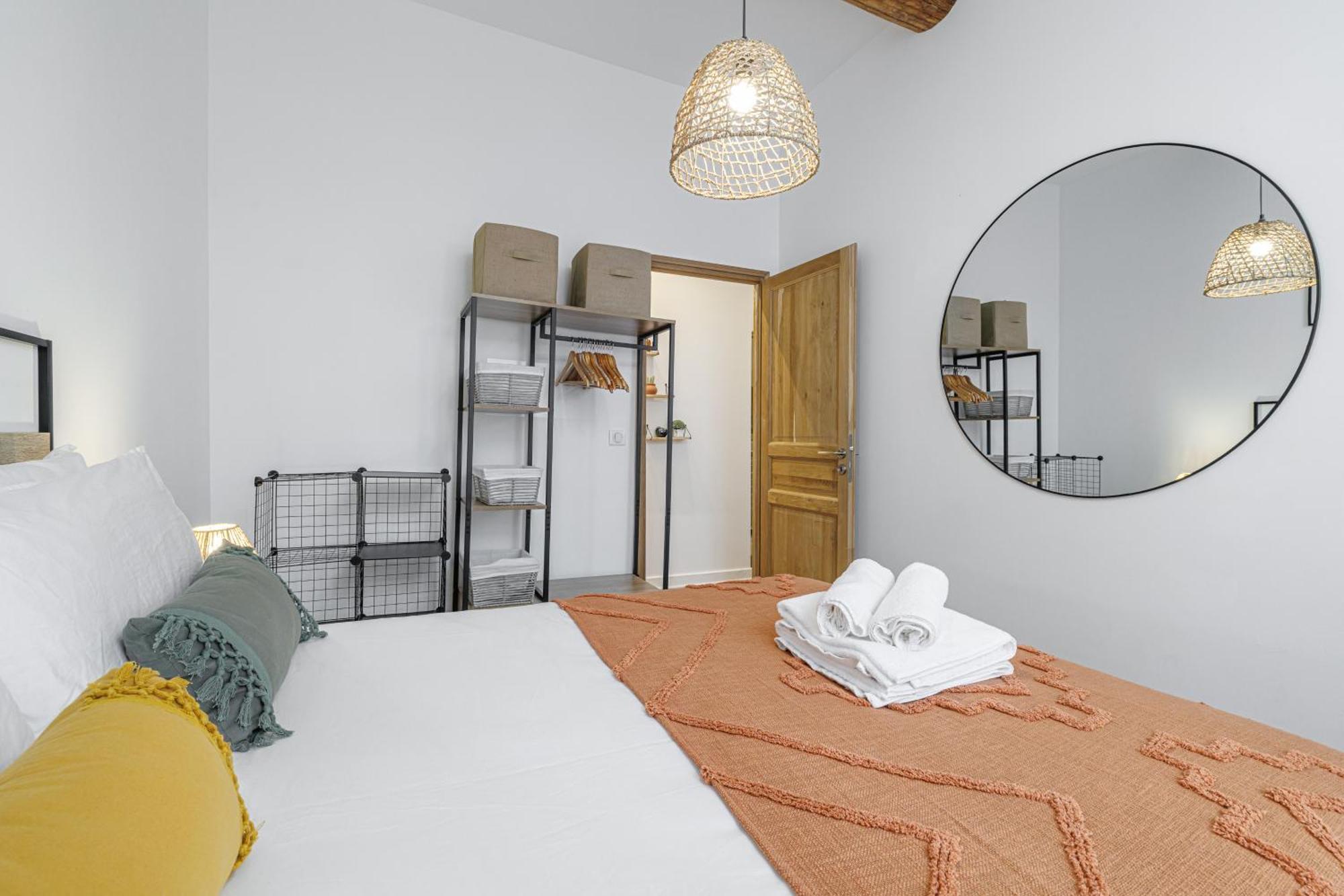 Old Town Antibes Superb New Flat, For 3, Ac, Wi-Fi Apartment Exterior photo