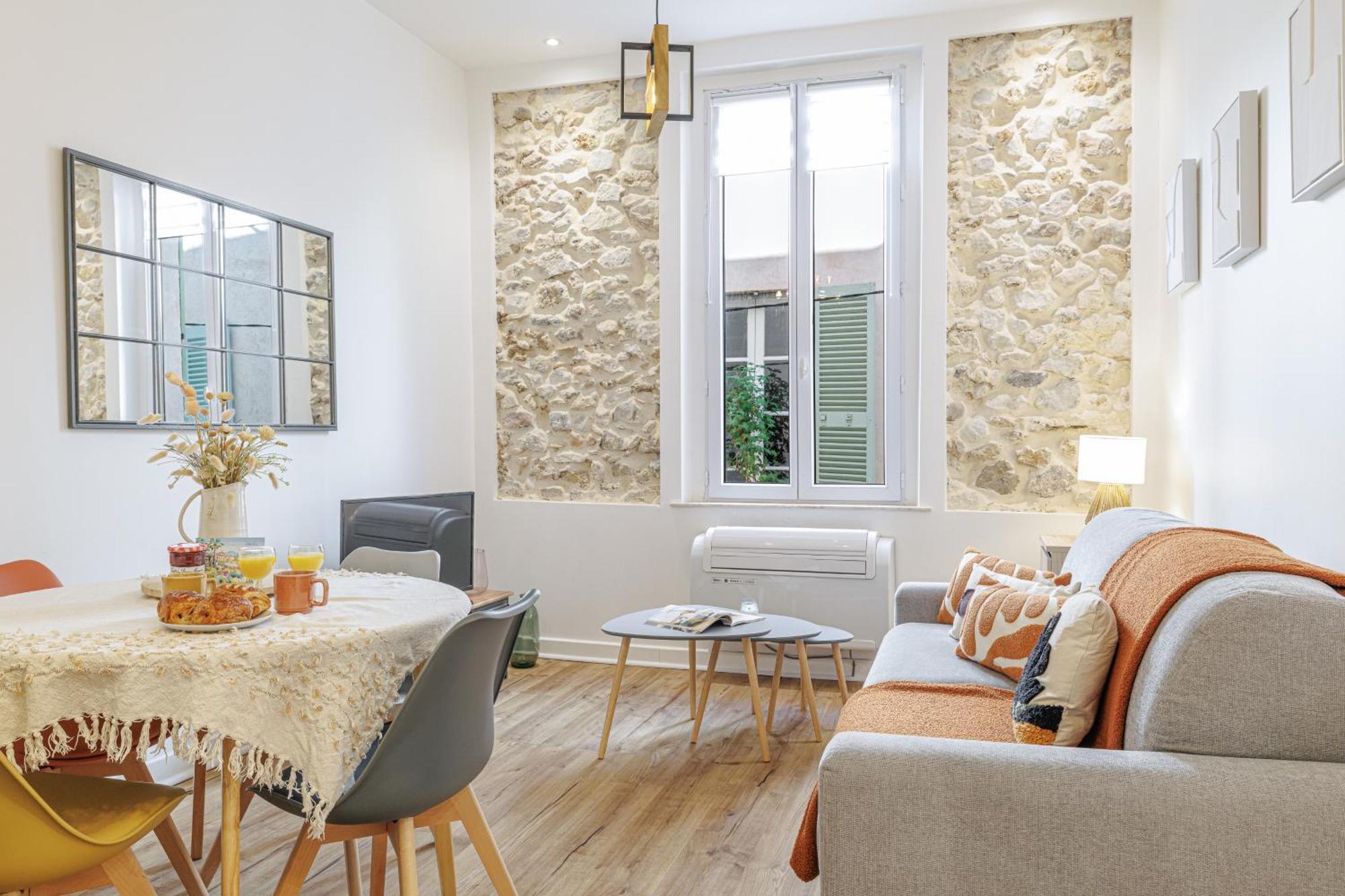 Old Town Antibes Superb New Flat, For 3, Ac, Wi-Fi Apartment Exterior photo